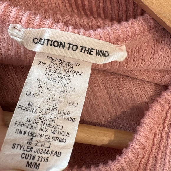 Caution To The Wind Blush Midi Dress size M stretchy and comfortable - Picture 4 of 6